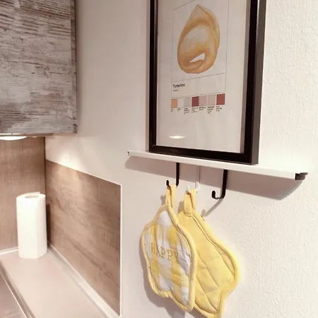 Center Vicolo With Parking Modena